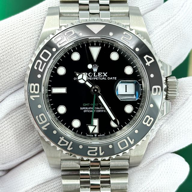 Rolex GMT Master II 126710 GRNR Image 6